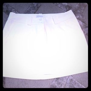 White Nike performance skort size 6
